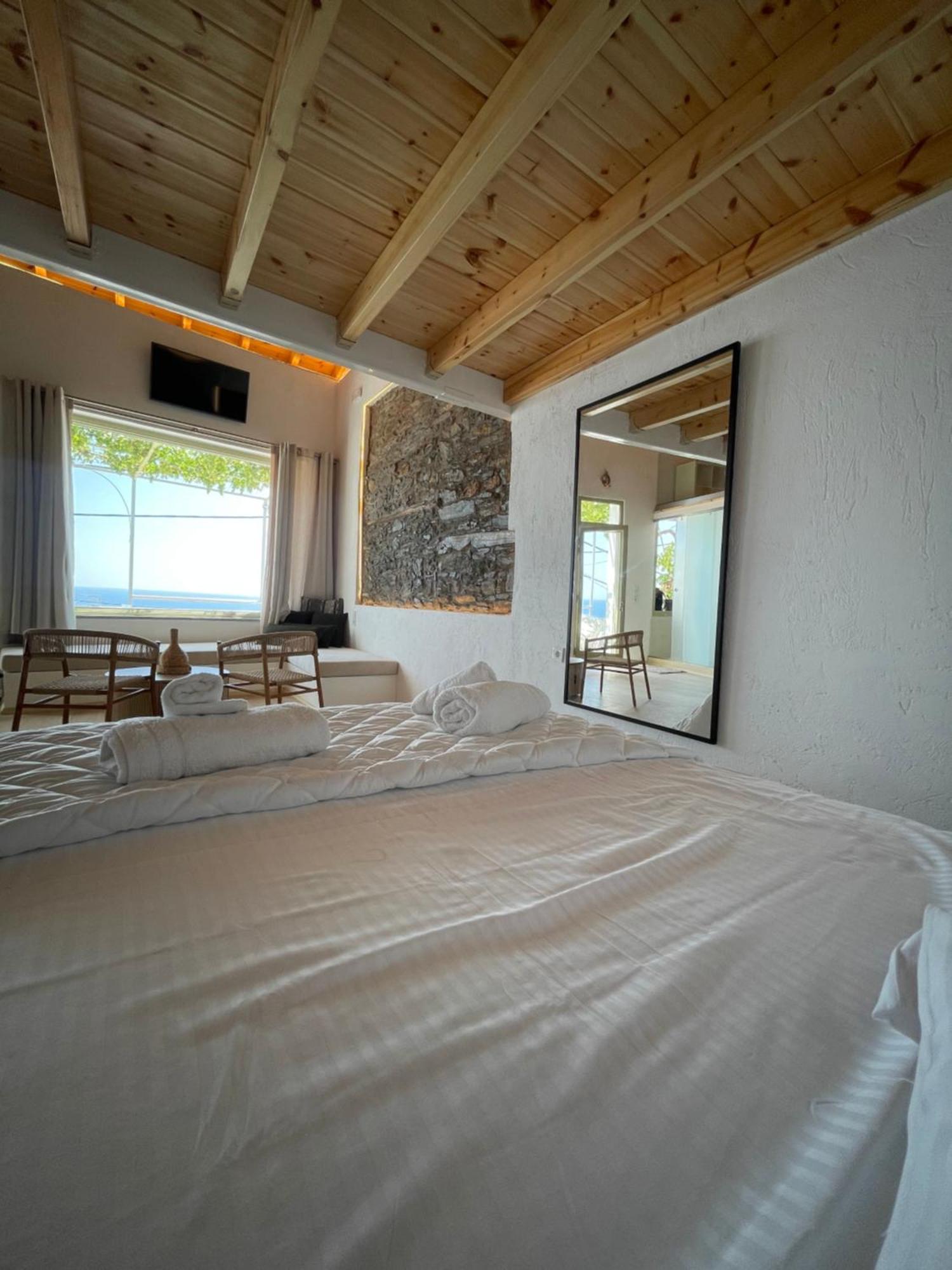 Michalelis Loft & Cave Apartment Plomari Exterior photo
